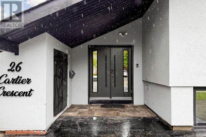 Property Photo:  26 Cartier Crescent  ON M1P 3N8 