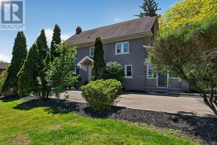 Property Photo:  260 Main Street East  ON L3M 1P8 