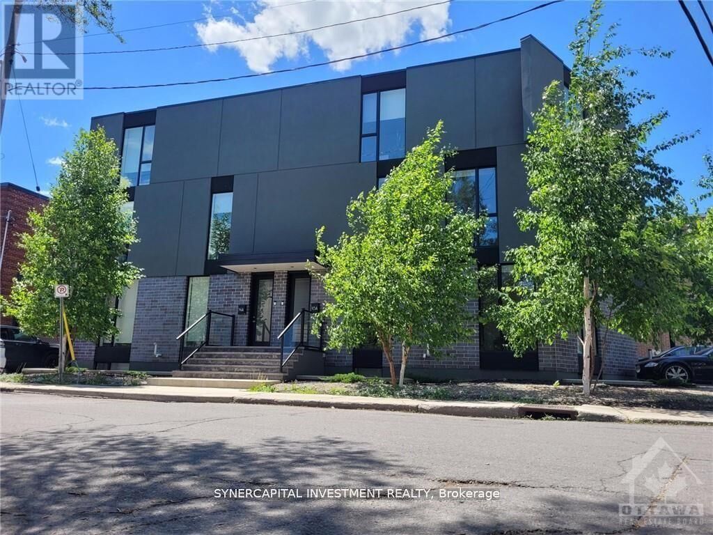 Property Photo:  16B Chapleau Avenue  ON K1M 1Z6 
