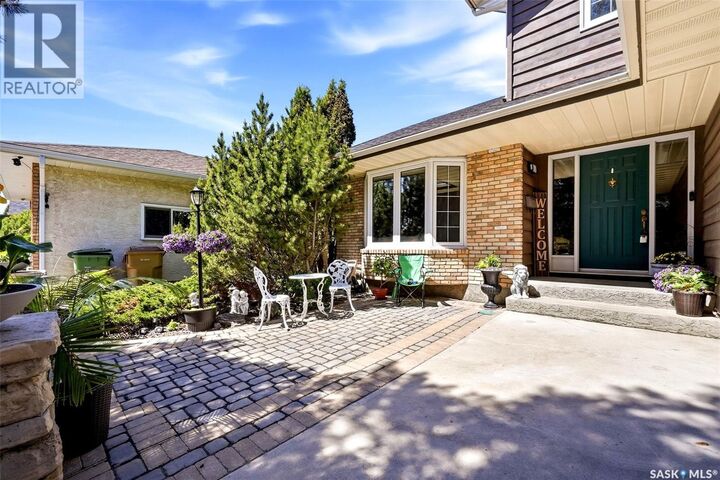 Property Photo:  3731 Selinger Crescent  SK S4V 2G8 
