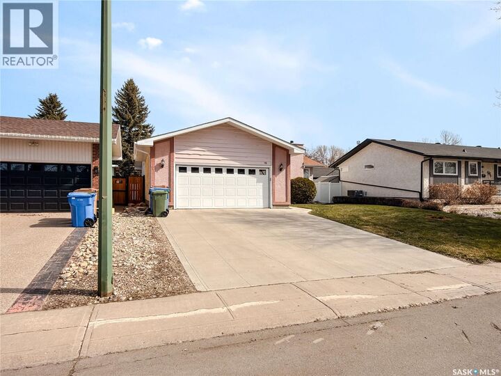 Property Photo:  95 Pappas Crescent  SK S4R 7G7 