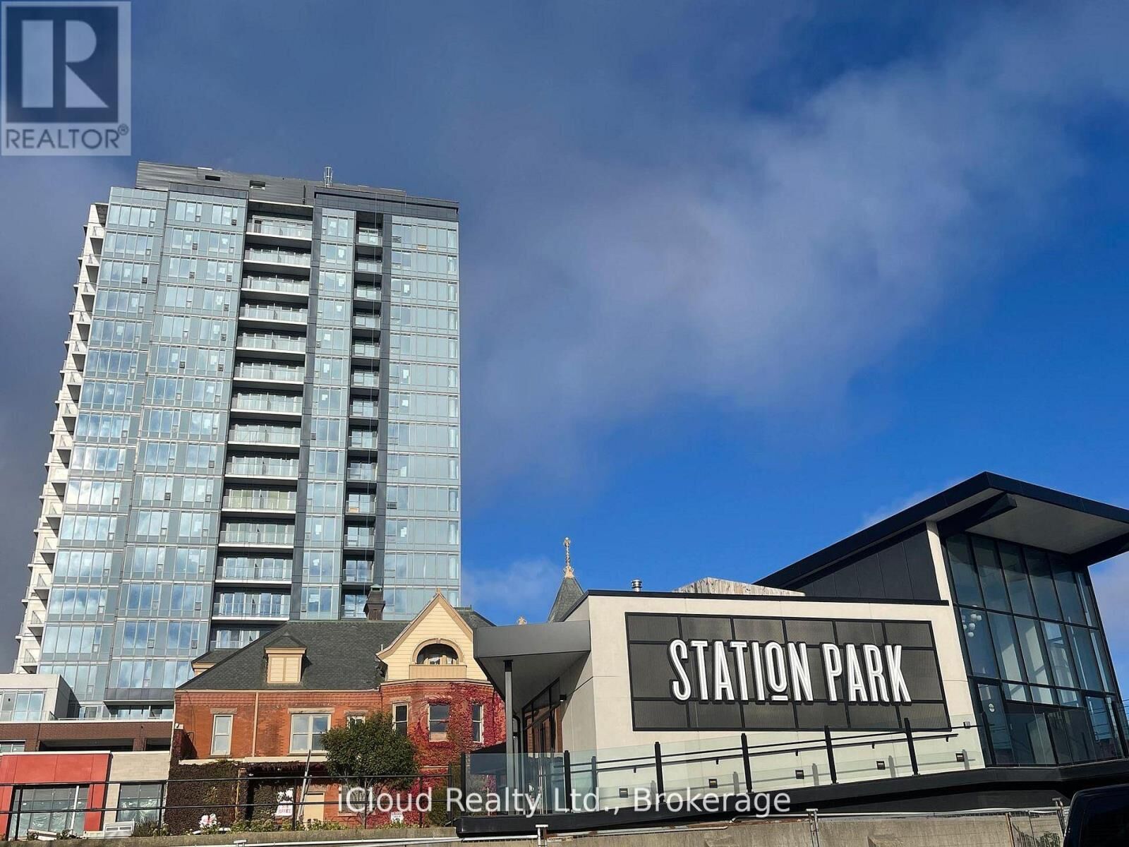 Property Photo:  5 Wellington Street 202  ON N2G 0E3 