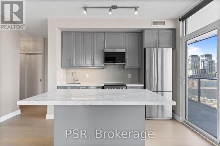 Property Photo: 1 Market Street 1011 ON M5E 0A2