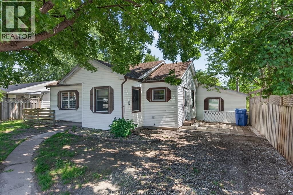Property Photo:  370 County Rd 34 W  ON N8M 2X5 