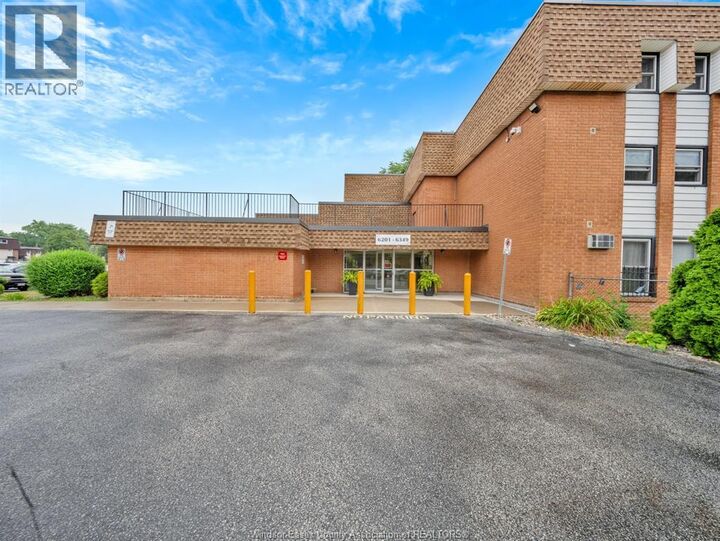 Property Photo:  6211 Thornberry Crescent 250  ON N8T 3A5 