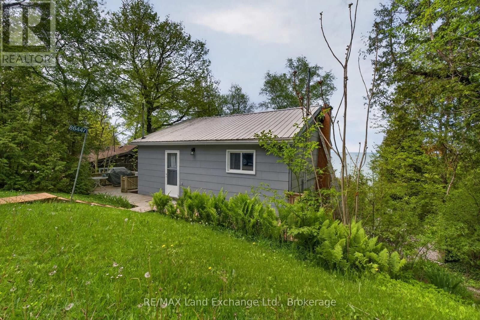 Property Photo:  86447 McLean Street  ON N2Z 2X3 