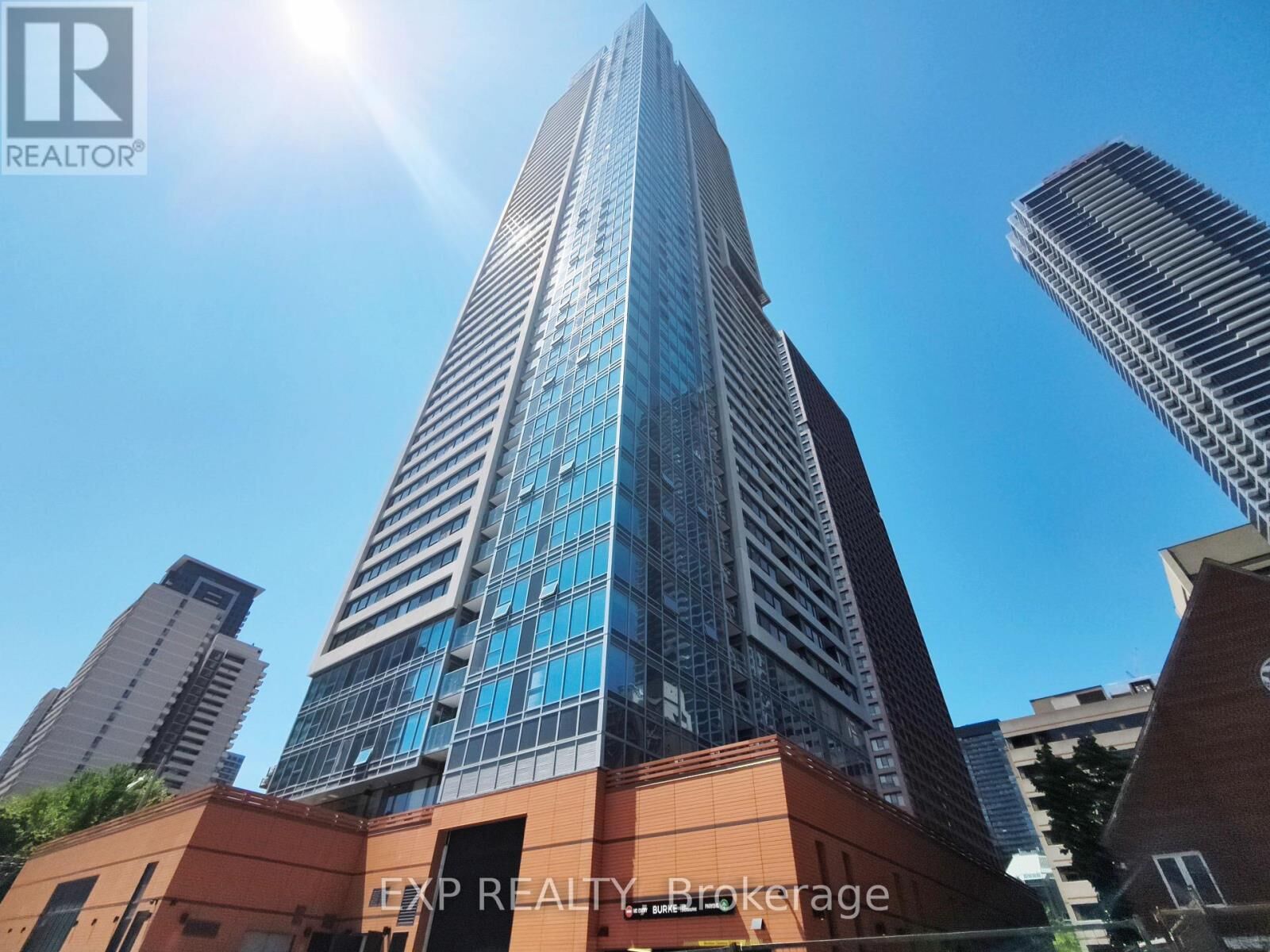 Property Photo: 609 Sherbourne Street 1405 ON M4X 1K7