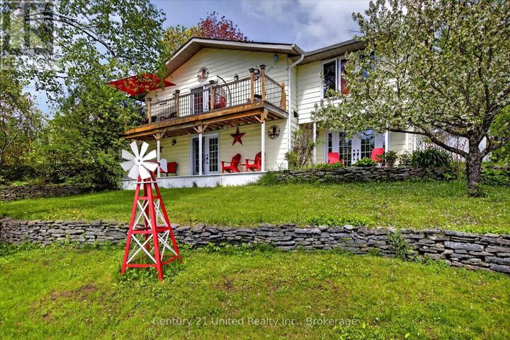 Photo de la propriété:  216 Alpine Lake Road  ON K0M 1A0 