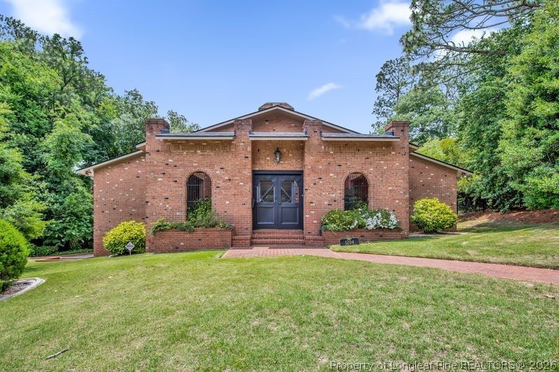 Property Photo:  1204 Longleaf Drive  NC 28305 