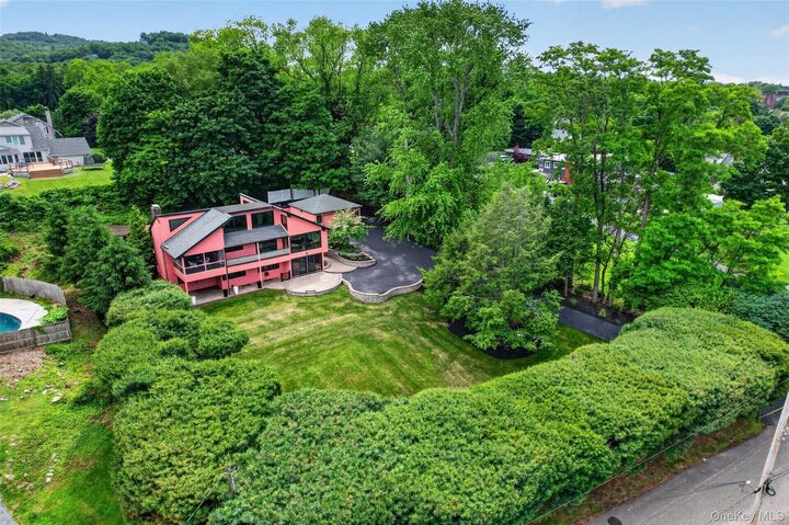 Property Photo: 4 Grandview Avenue NY 12520