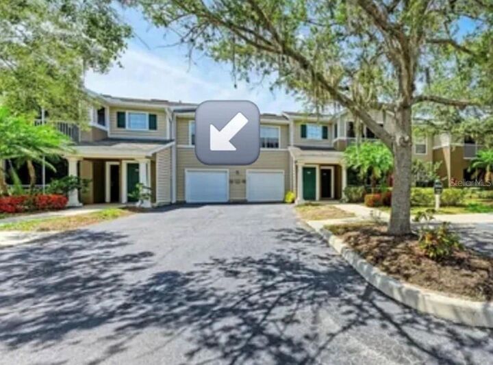 Property Photo: 8926 Manor Loop 102 FL 34202