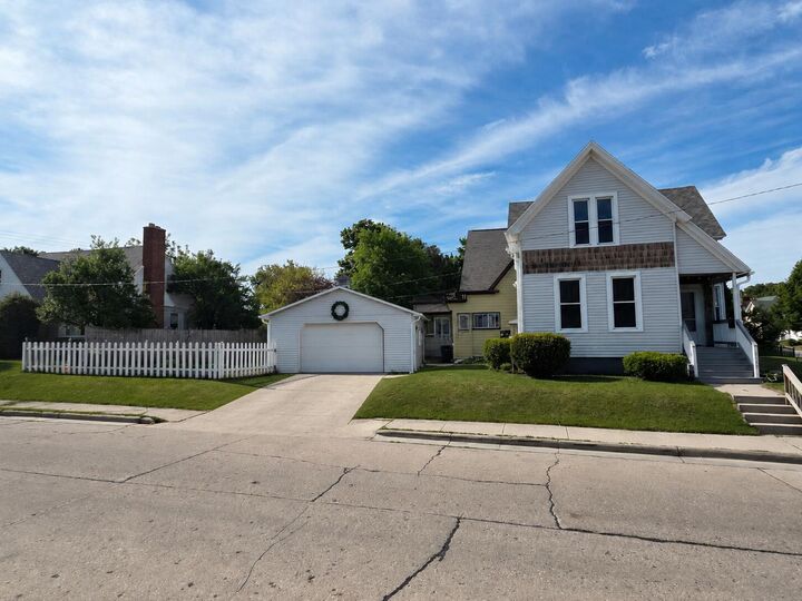 Property Photo:  1333 Clara Ave  WI 53081 