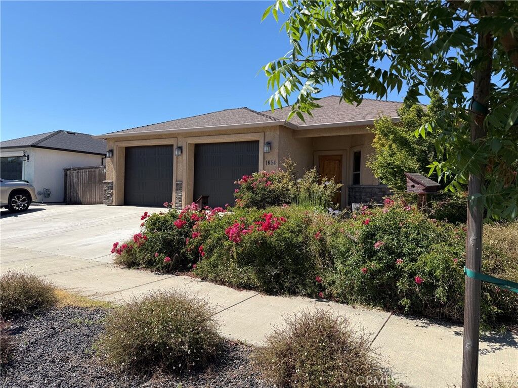 Property Photo:  1654 Desert Spring  CA 95973 