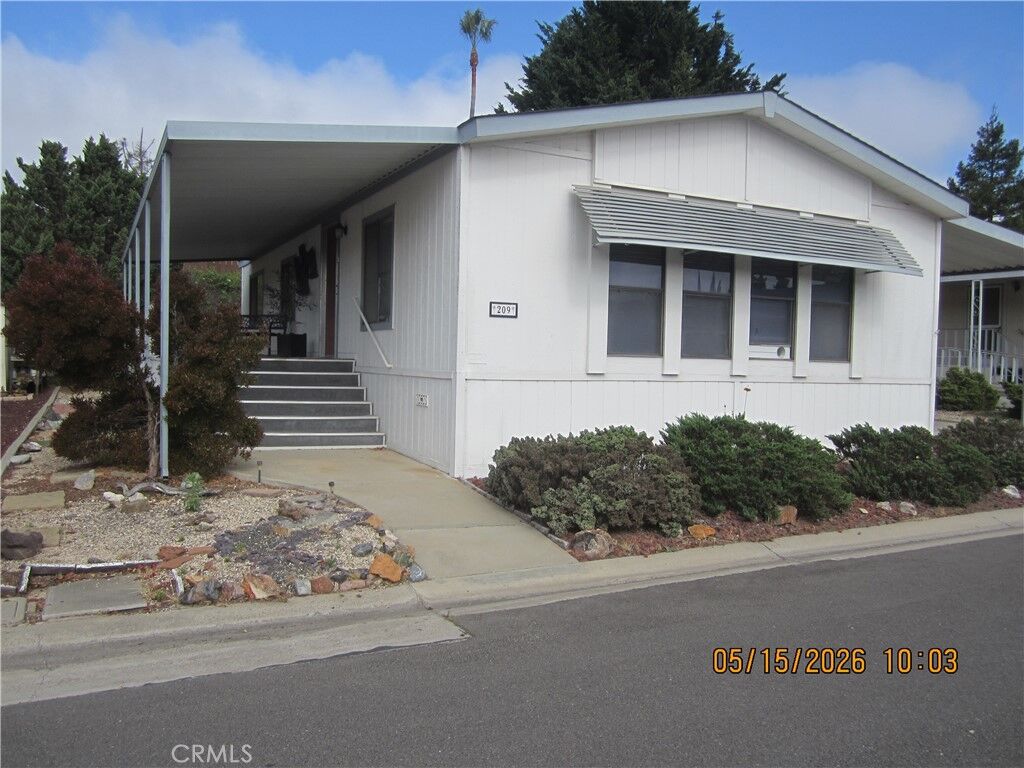 Property Photo:  1650 E Clark  CA 93455 