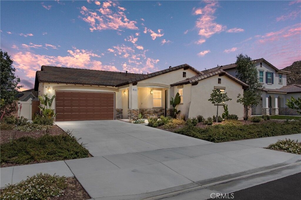 Property Photo:  1216 Flagstone Lane  CA 92545 