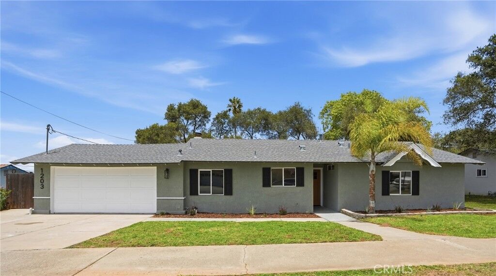 Property Photo:  1203 Bauer  CA 93455 