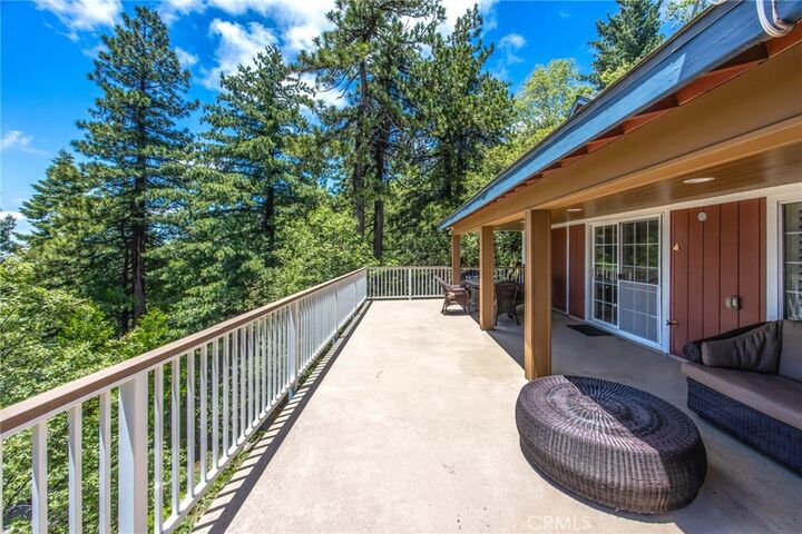 Property Photo:  1134 Scenic Way  CA 92378 