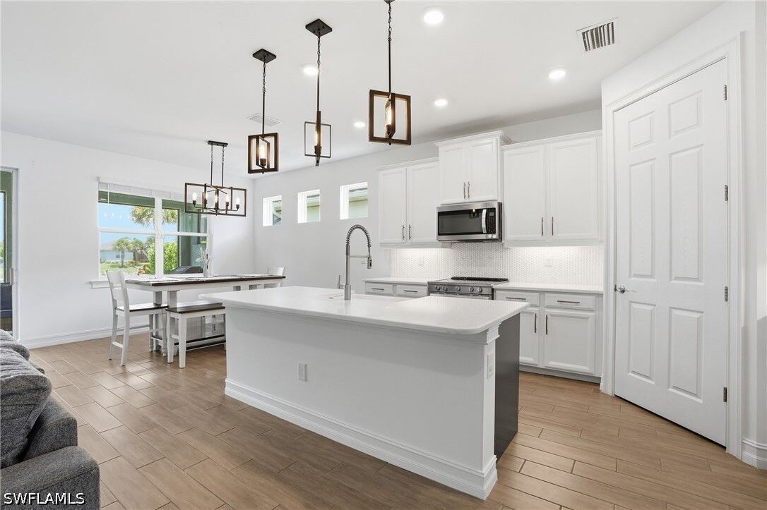 Property Photo: 28032 Captiva Shell Loop FL 34135