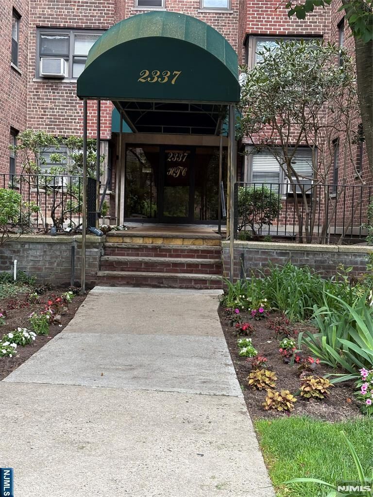 Property Photo: 2337 Hudson Terrace B10 NJ 07024