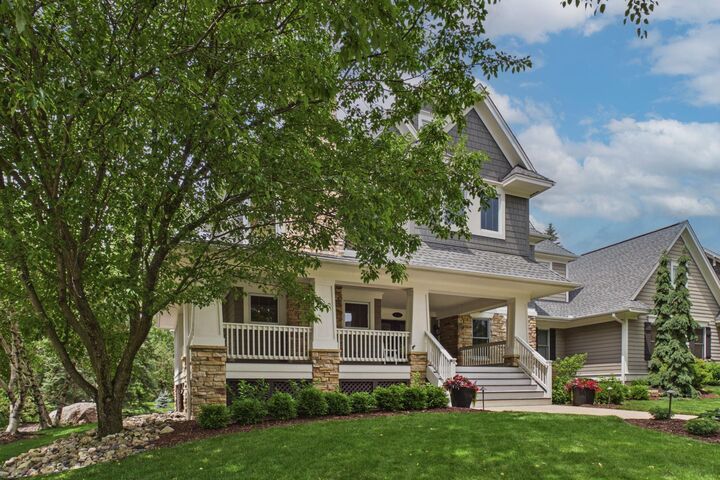 Property Photo:  3312 Crestmoor Bay  MN 55125 