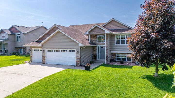Property Photo: 4882 87th Street NE MN 55362