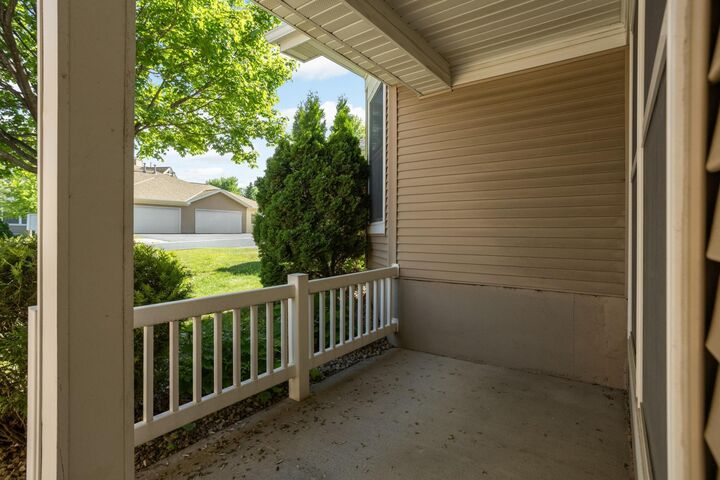 Property Photo: 909 Bahls Drive MN 55033