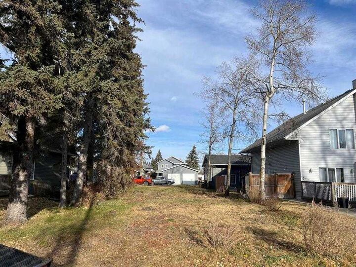 Property Photo: 5027 35 Street AB T4S 1B3