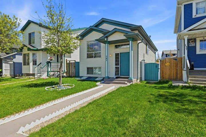 Property Photo:  141 Martin Crossing Crescent NE  AB T3J 3S9 