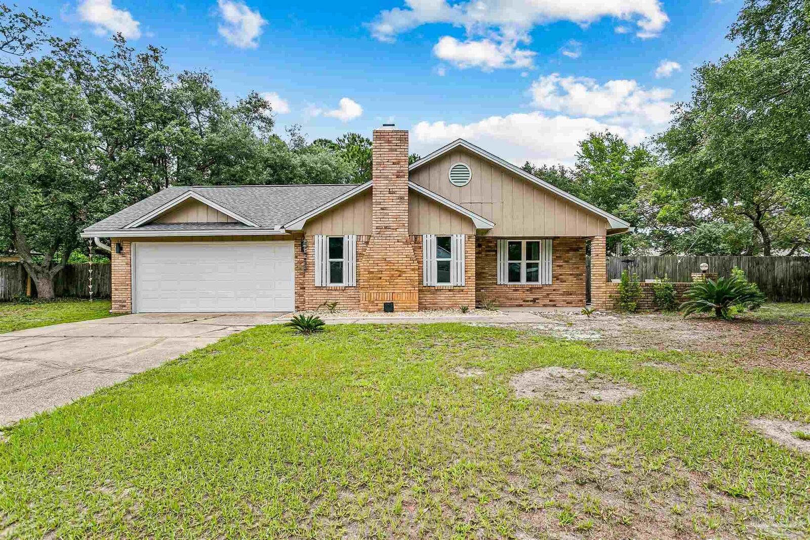 Property Photo: 2182 Calle De Cantabria FL 32566