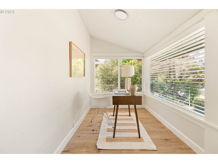 Property Photo:  7435 SW 31st Ave  OR 97219 