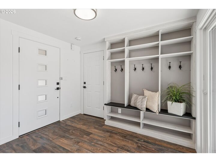 Property Photo:  14410 NE Sacramento St  OR 97230 