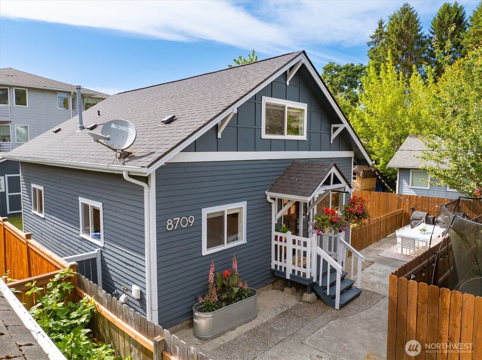 Property Photo:  8709  14th Avenue NW  WA 98117 