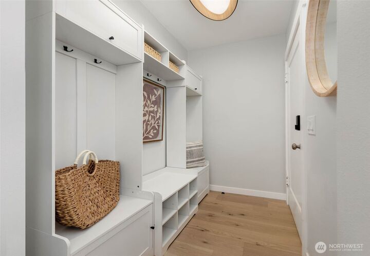 Property Photo:  1312 NE 70th Street  WA 98115 