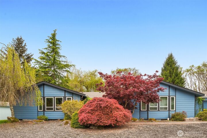 Property Photo: 921 241st Place SW WA 98021