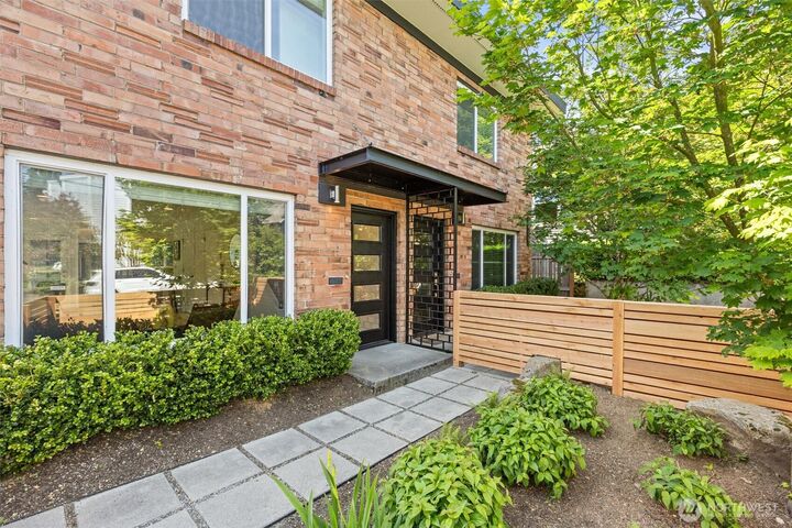 Property Photo: 7007 Alonzo Avenue NW WA 98117