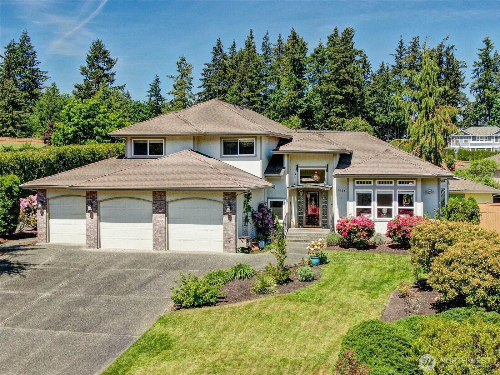 Property Photo: 5228 S 279th Street WA 98001
