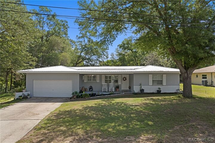Property Photo: 1140 S Highlands Avenue FL 34452
