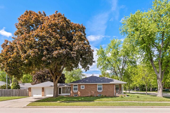 Property Photo:  1003 Evans Street  WI 54901 