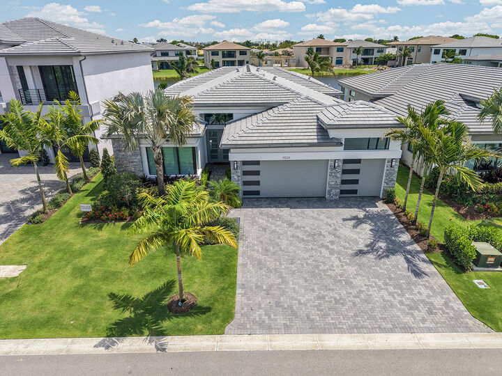Property Photo:  9524 Riverside Park Drive  FL 33434 