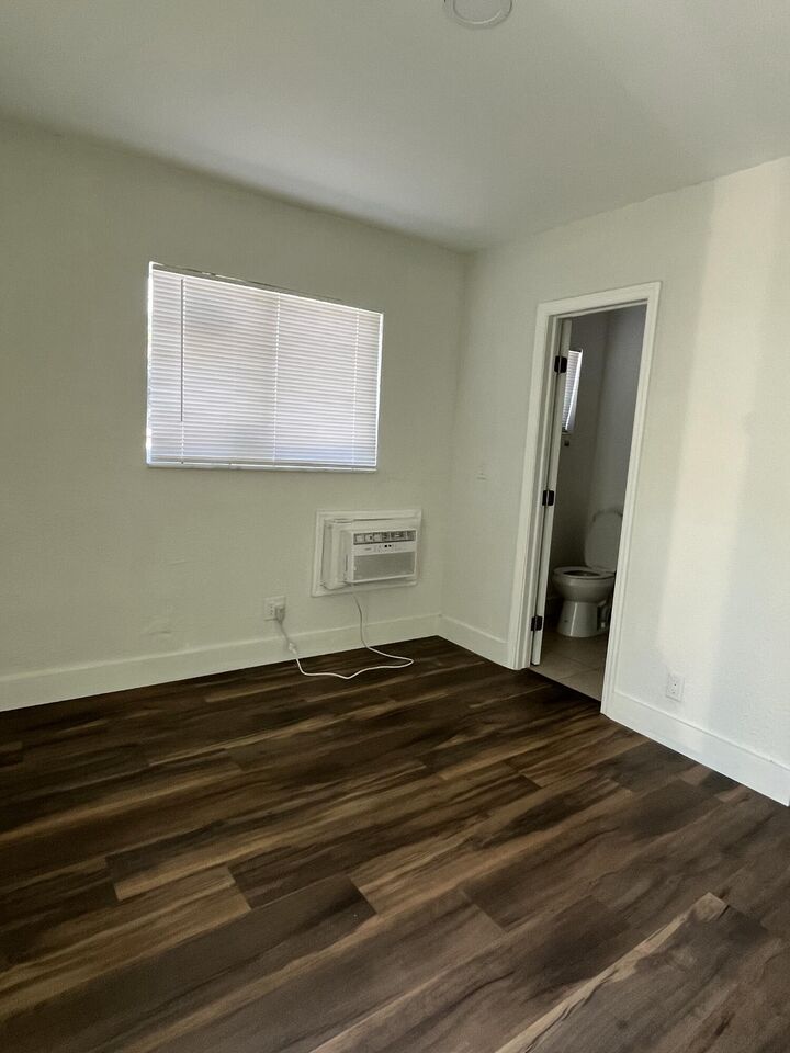 Property Photo: 2300 NW 6th Street 2 FL 33311