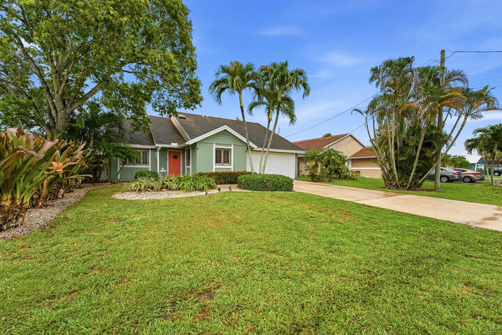Property Photo:  6273 Barbara Street  FL 33458 
