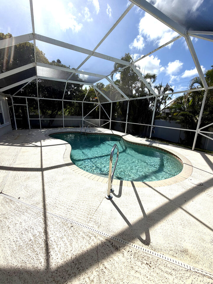 Property Photo: 3814 Circle Lake Drive FL 33417