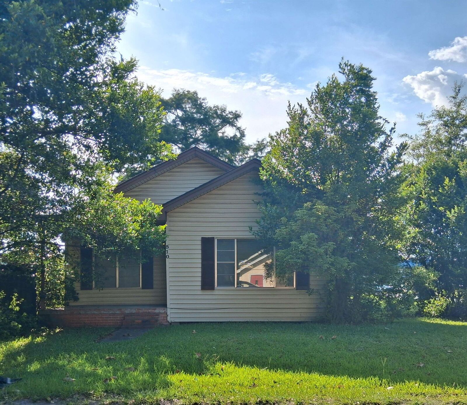 Property Photo:  510 South 4th Street  TX 77656 