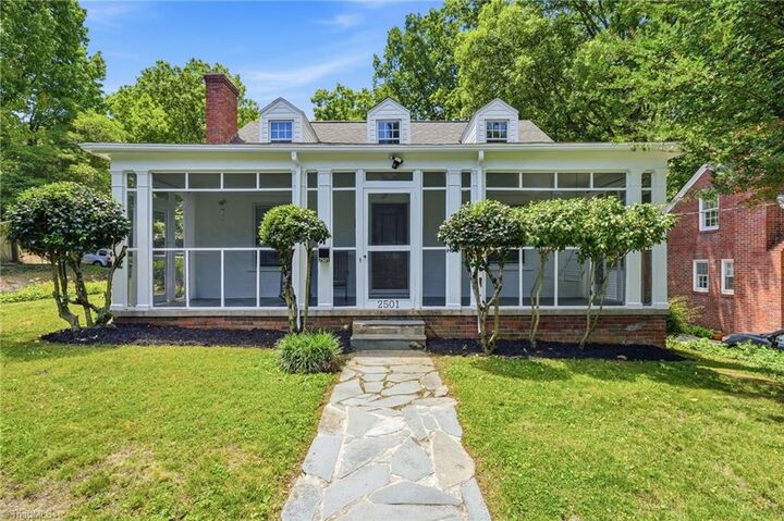 Property Photo: 2501 Walker Avenue NC 27403