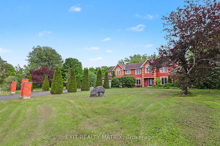 Property Photo: 1322 Du Gouverneur Drive ON K4C 1E2