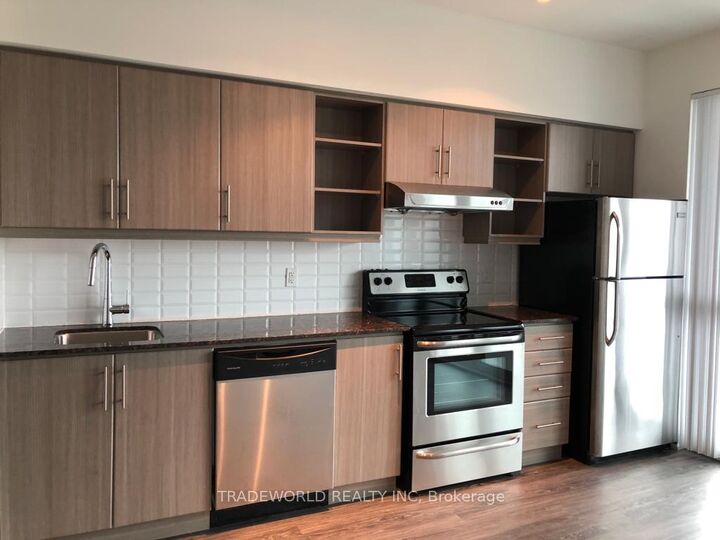 Property Photo: 160 Vanderhoof Avenue 508 ON M4G 2G6