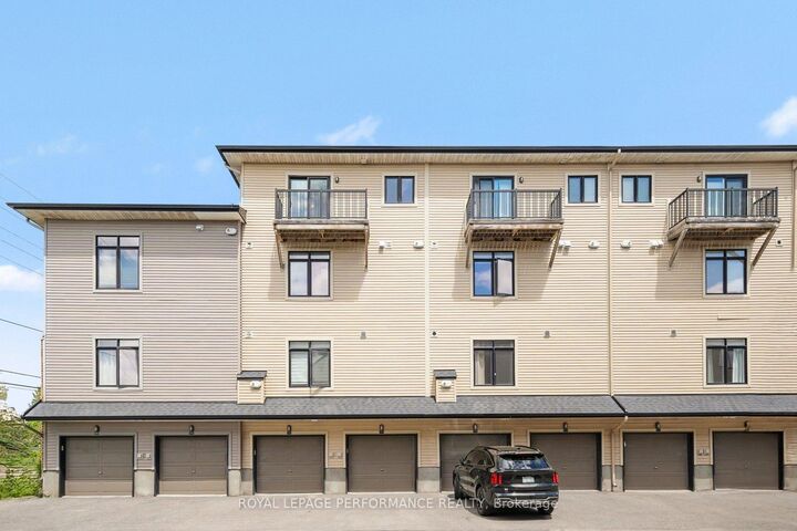 Property Photo:  220 Pembina Private  ON K4M 0G7 