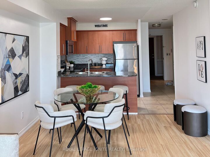 Property Photo: 8 Rosebank Drive 7G ON M1B 5Z3