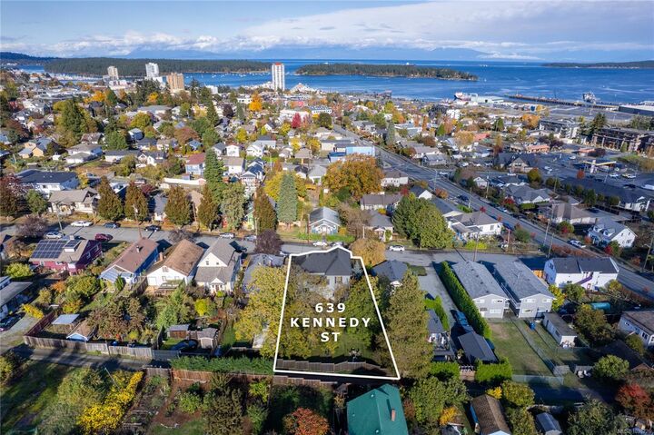 Property Photo: 639 Kennedy St BC V9R 2J9