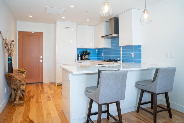 Property Photo: 916 Lyall St #408 BC V9A 5E6